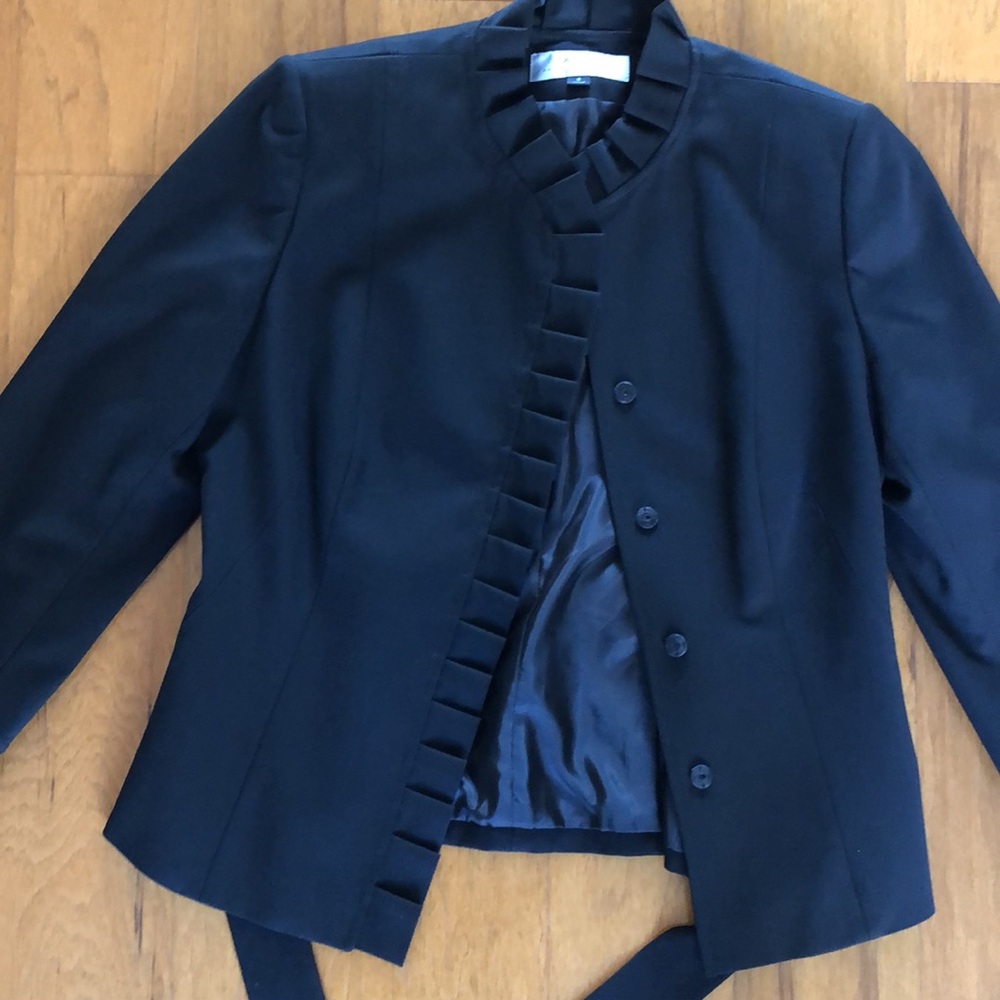 Black blazer - Tahari - Picture 2 of 6